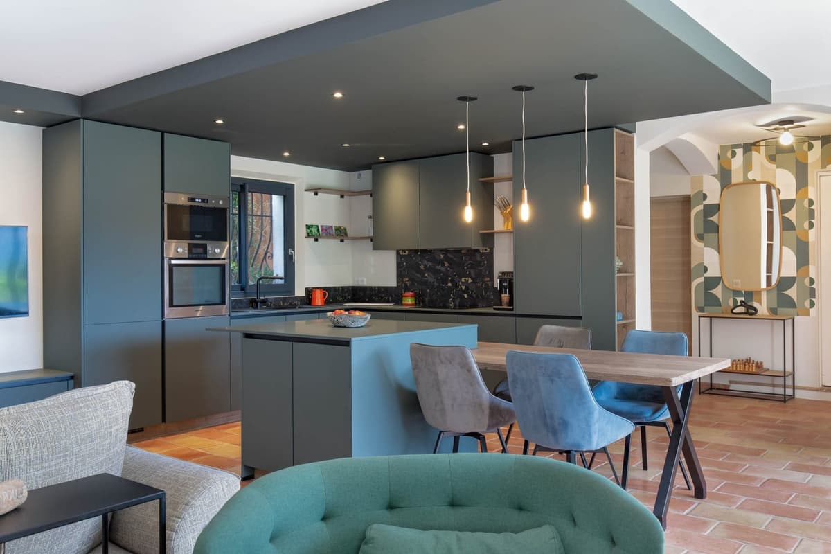 Rénovation du séjour d'une villa aux Adrets